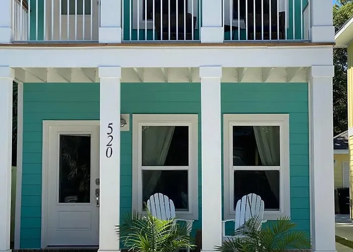 Downtown Oasis * Pensacola